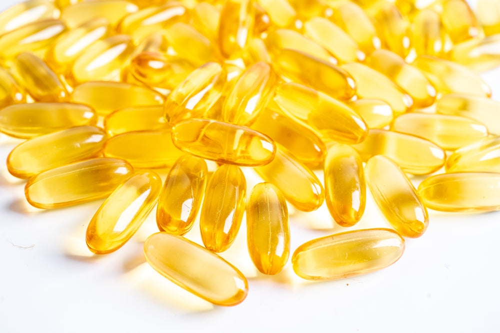Vet-Approved Guide: Fish Oil for Dogs and Cats – Why It’s Fin-Tastic for Your Pets 🐟🐶🐱